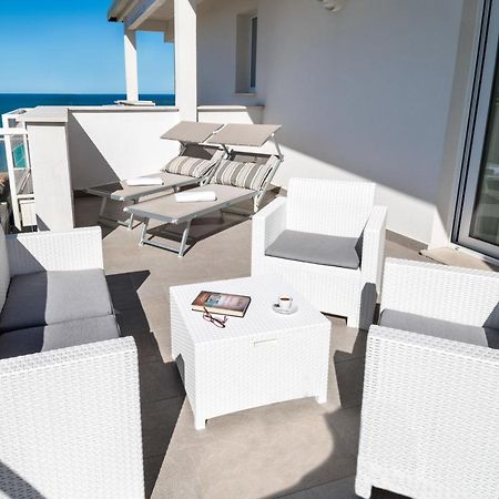 Hotel Atlantic & Spa Габиче Маре Екстериор снимка